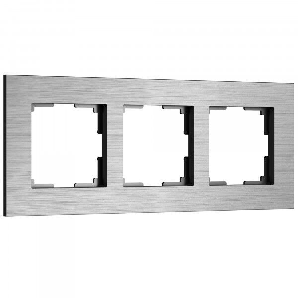 Рамка из металла на 3 поста АluMax алюминий W0033506